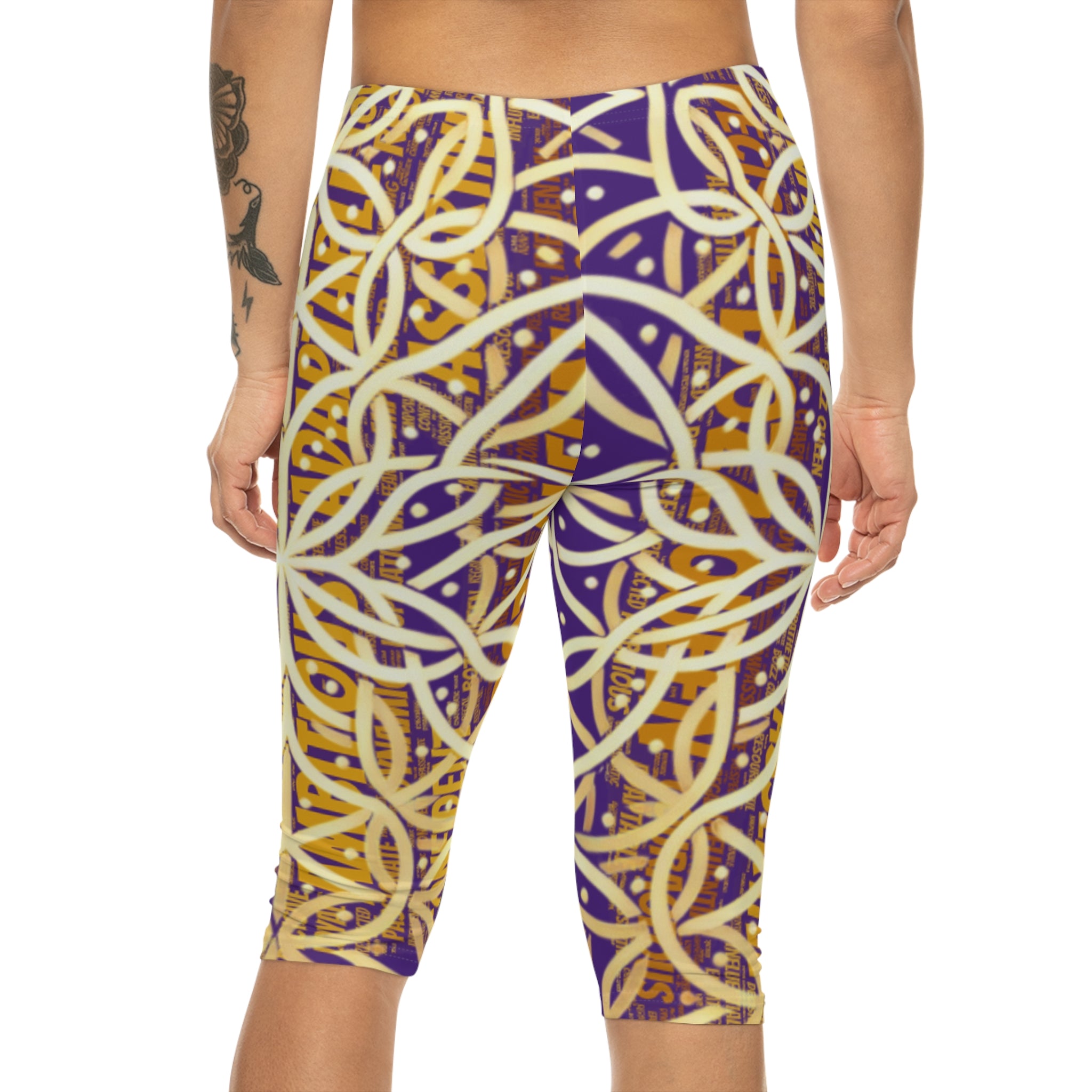 Purple Chic Women's Capri Leggings - Stylish Yoga Pants & Activewear