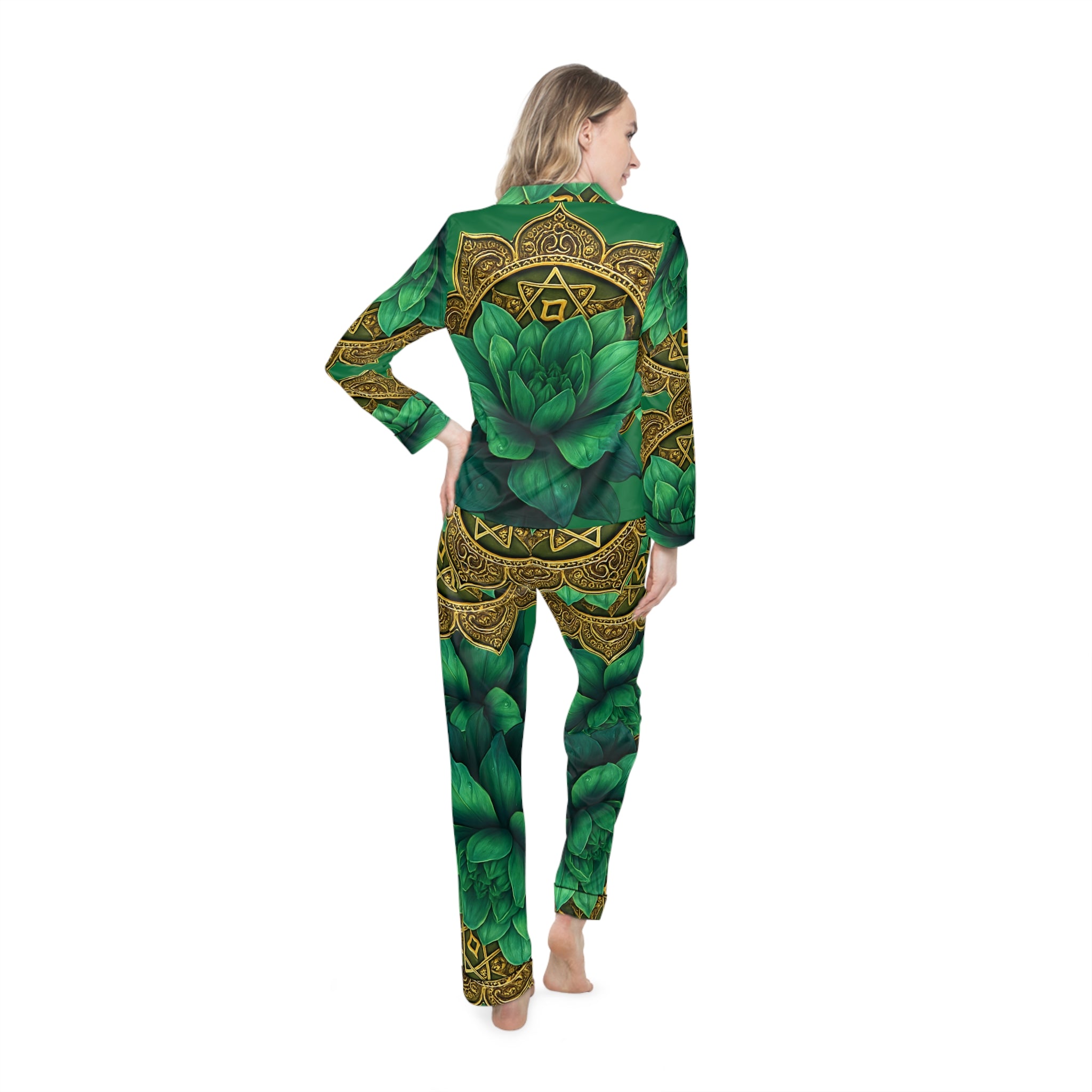 Heart Chakra Elegant Women's Satin Pajamas Set - Luxurious Sleepwear Gift