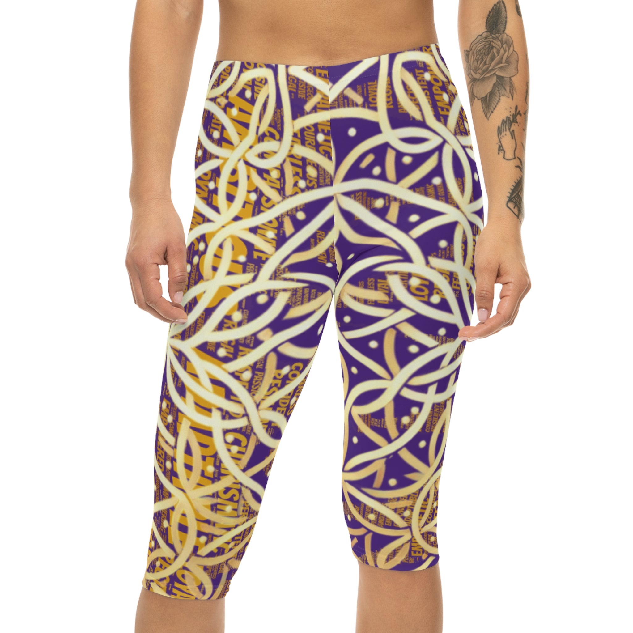 Purple Chic Women's Capri Leggings - Stylish Yoga Pants & Activewear