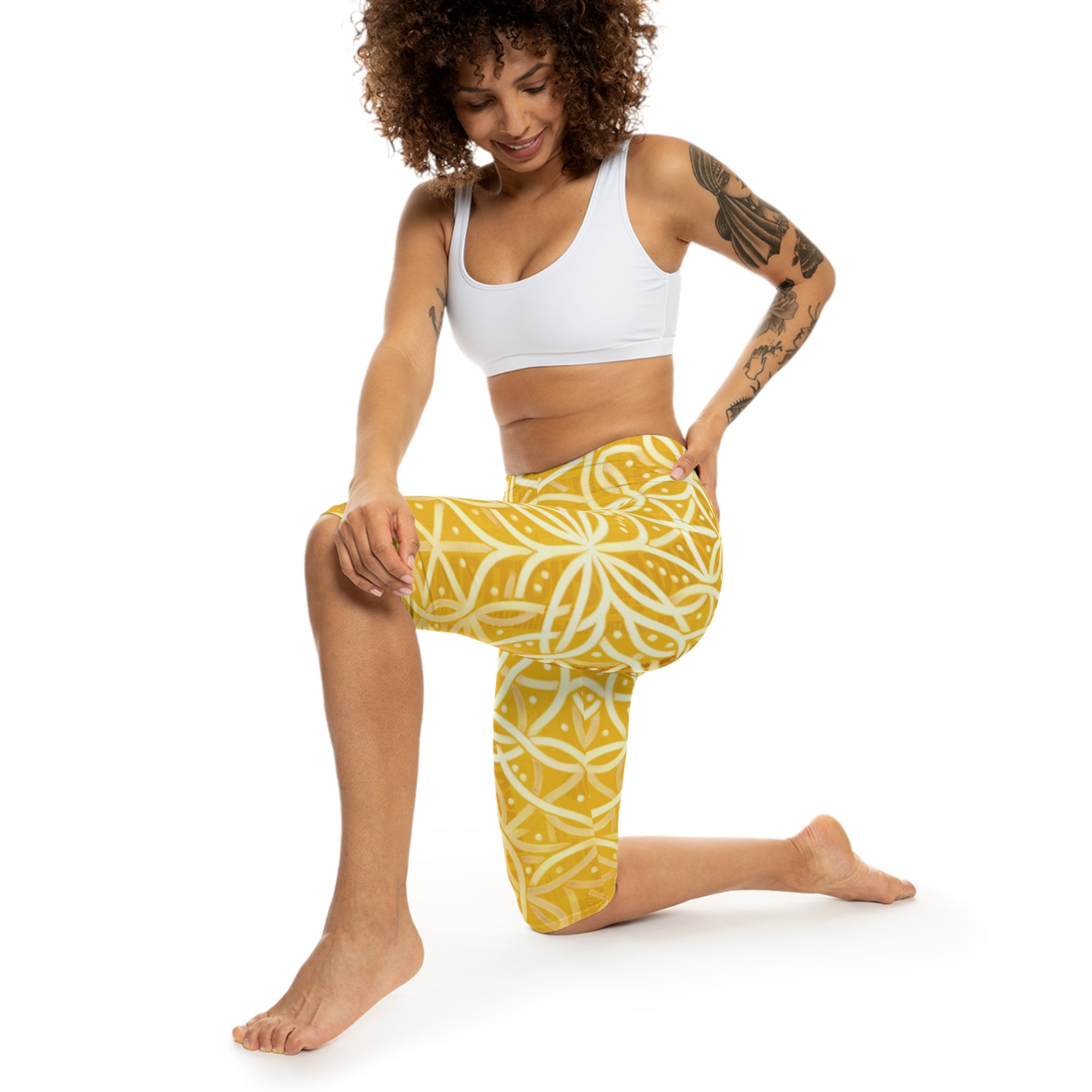 Yellow Chic Women's Capri Leggings - Stylish Yoga Pants & Activewear