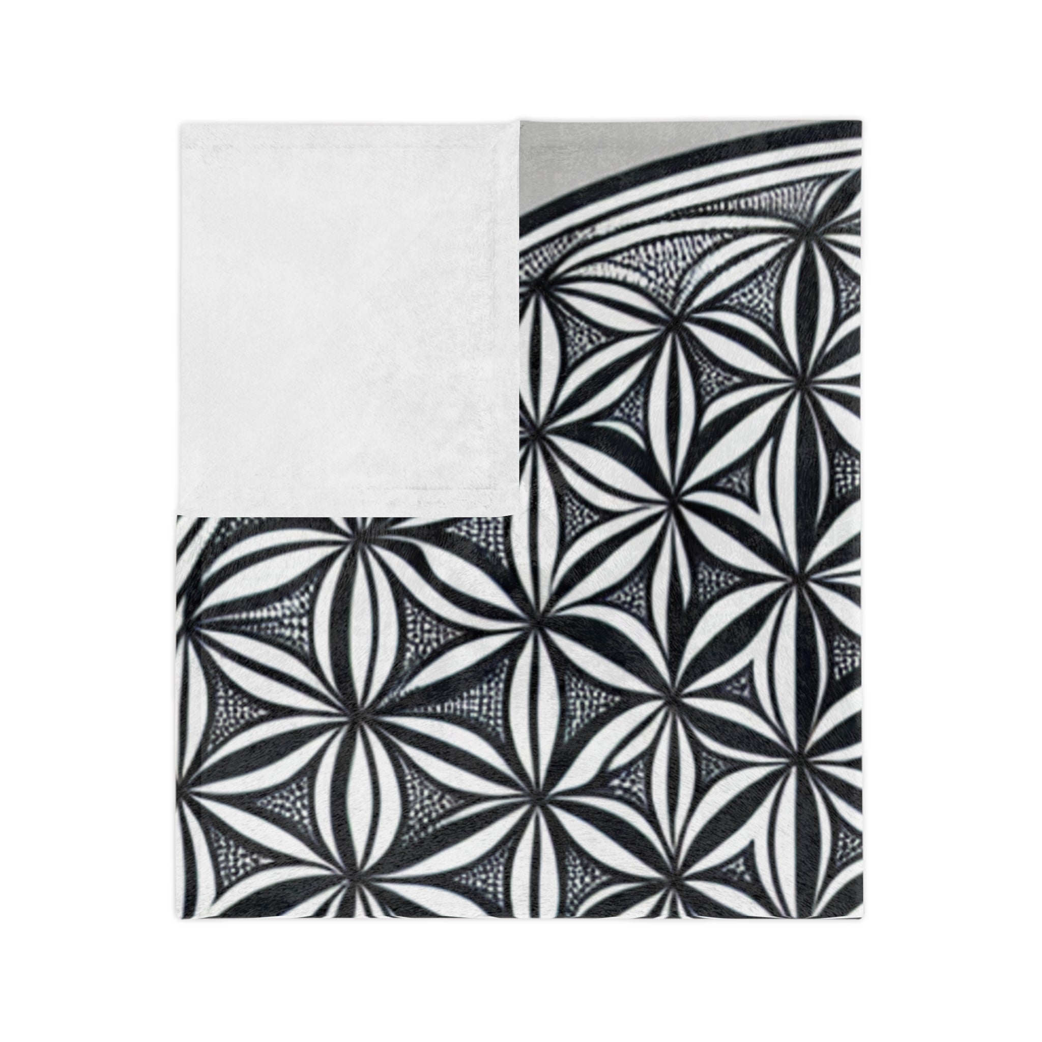 Cozy Velveteen Microfiber Blanket with Geometric Design, Soft Throw for Relaxation, Gift for All Occasions, Home Decor, Meditation