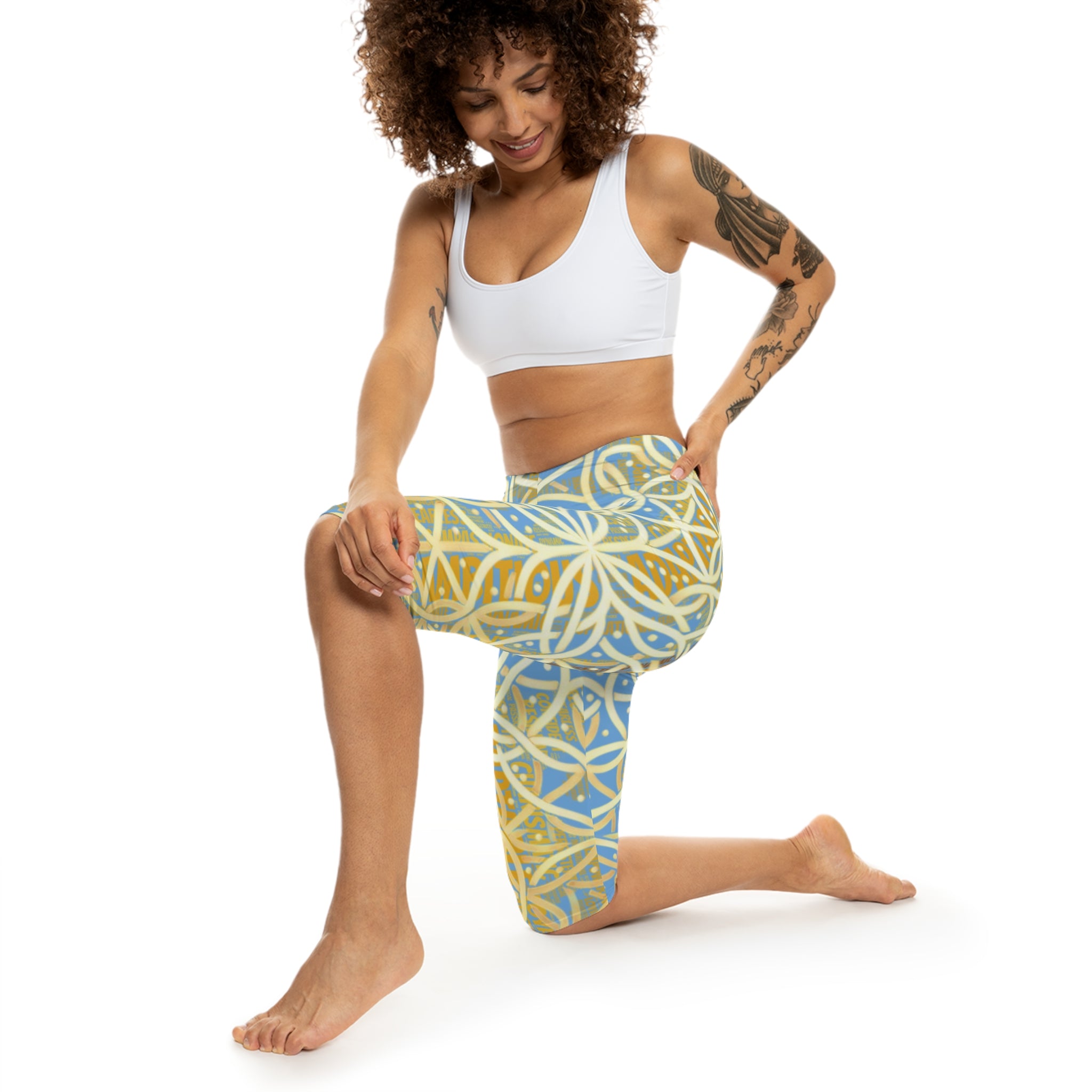 Light Blue Chic Women's Capri Leggings - Stylish Yoga Pants & Activewear