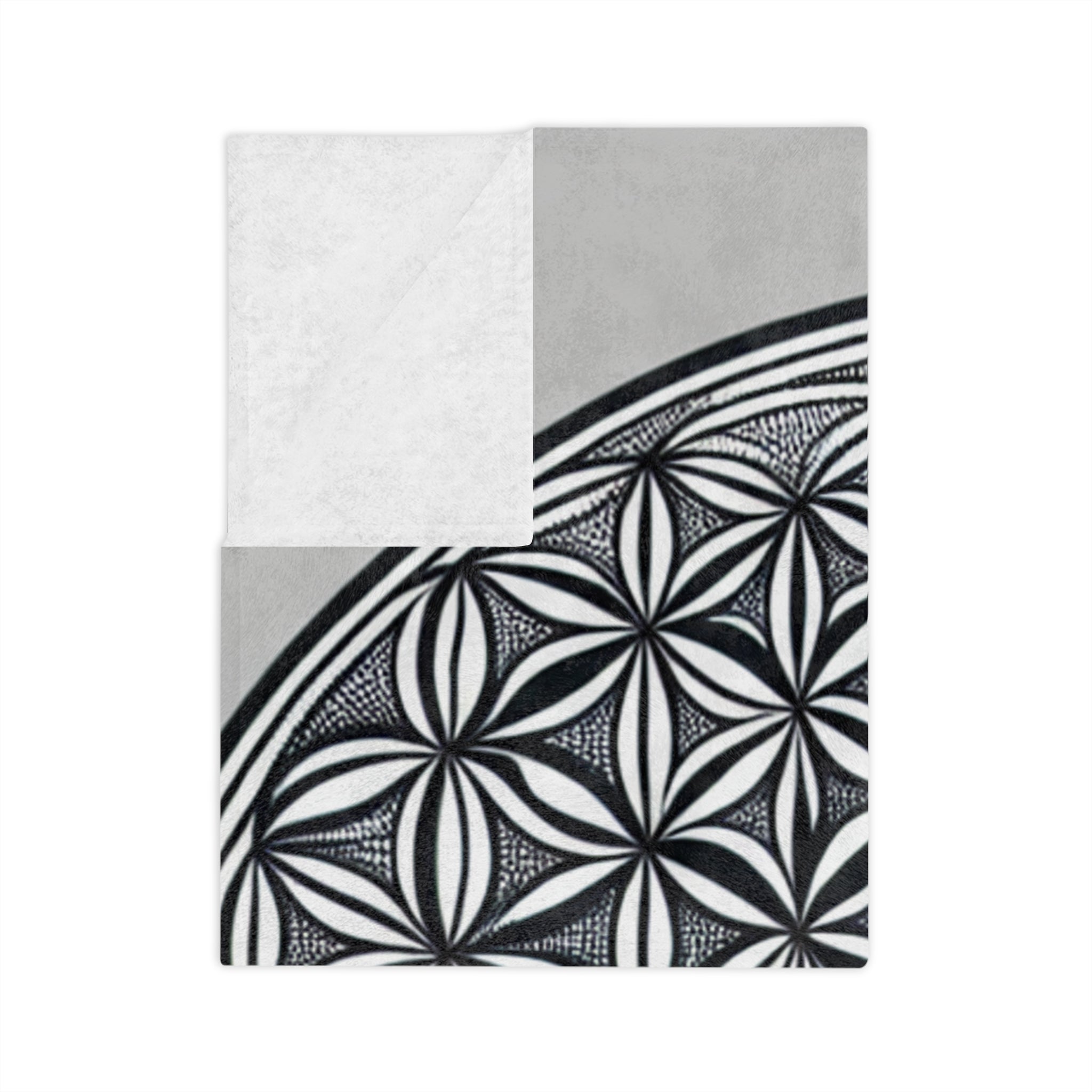 Cozy Velveteen Microfiber Blanket with Geometric Design, Soft Throw for Relaxation, Gift for All Occasions, Home Decor, Meditation
